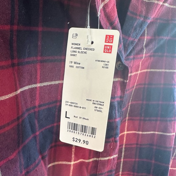 NWT Uniqlo Red Flannel Button Down Shirt - Picture 2 of 5